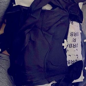 Brand new blouse got the wrong size thought 2 meant 2x .